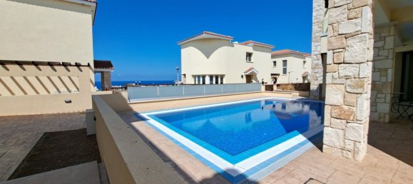 3 bedrooms House in Kissonerga, Cyprus No. 9598 3