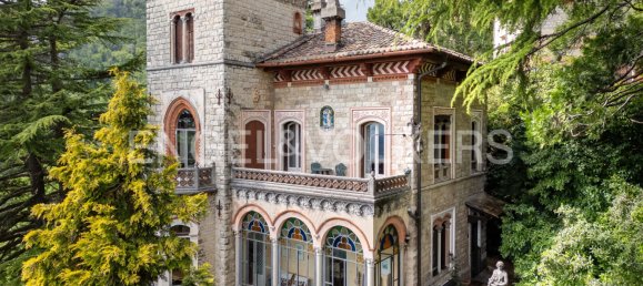 5 غرف نوم فيلا في Varese, Italy رقم 139840 14