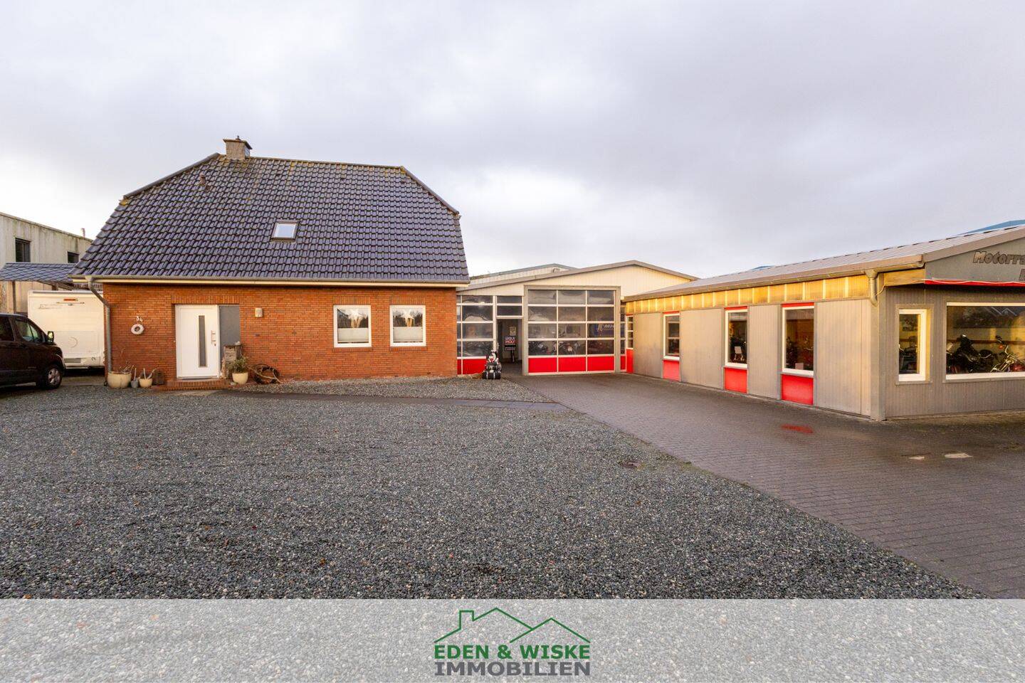  Commercial property in Aurich, Germany No. 327975