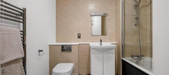 2 bedrooms Apartment in London, United Kingdom No. 12567 12