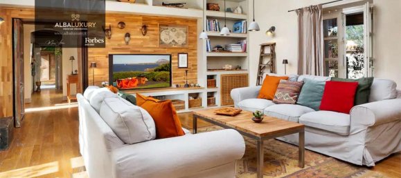 5 bedrooms Villa in Olbia, Italy No. 541 11