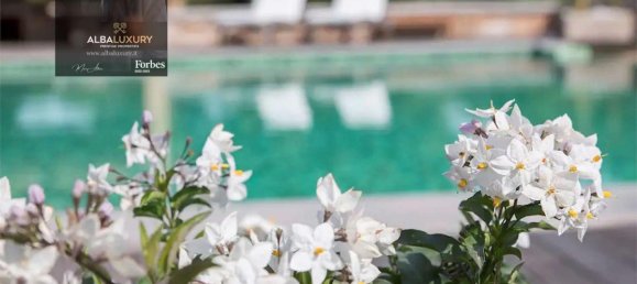 5 bedrooms Villa in Olbia, Italy No. 541 2