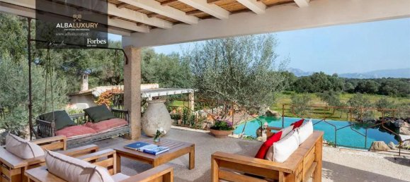 5 bedrooms Villa in Olbia, Italy No. 541 4