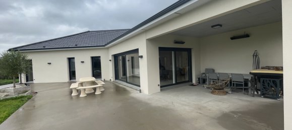 3 bedrooms Villa in Bulgneville, France No. 157415 2