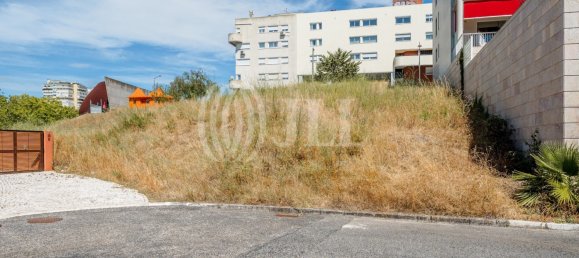  Land in Lisbon, Portugal No. 59231 17
