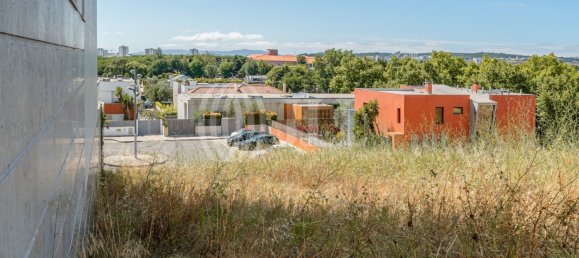  Land in Lisbon, Portugal No. 59231 23