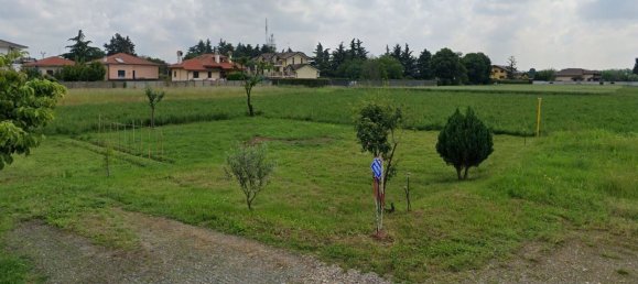 515m² Land in Nerviano, Italy No. 364775 2