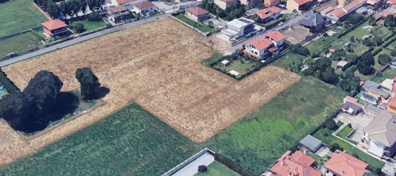 515m² Land in Nerviano, Italy No. 364775 8