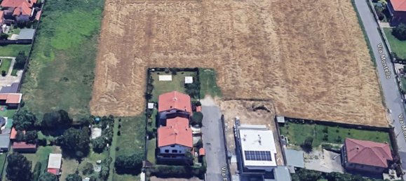 515m² Land in Nerviano, Italy No. 364775 6