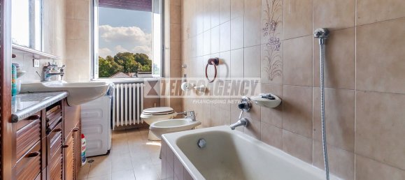 Квартира с 3 спальнями в Кормано, Италия № 357996 29