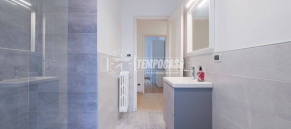 2 bedrooms Apartment in Bologna, Italy No. 228448 26