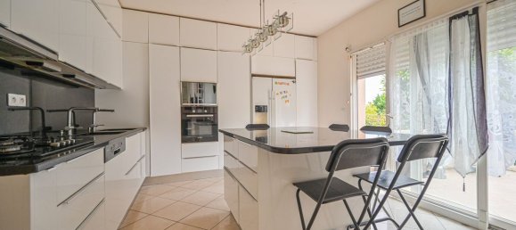 Дом с 5 спальнями в Бонёй-сюр-Марн, Франция № 167906 11