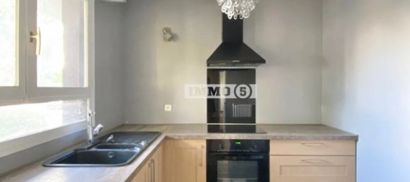 1 bedroom Apartment in Noisy-le-Grand, France No. 174531 5