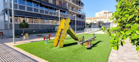 3 Schlafzimmer Wohnung in Alicante, Spain, Nr. 156860 2