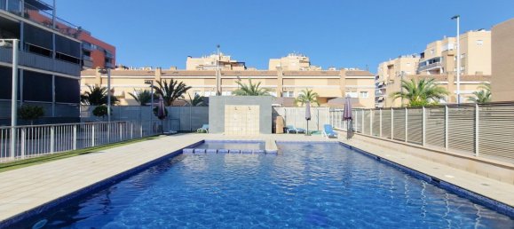 3 Schlafzimmer Wohnung in Alicante, Spain, Nr. 156860 13