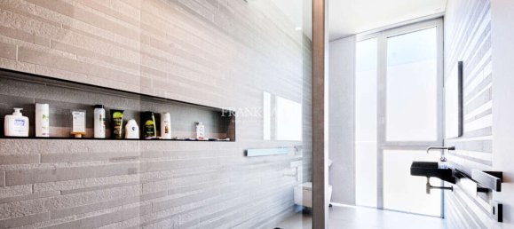 4 bedrooms Villa in Swieqi, Malta No. 8850 10