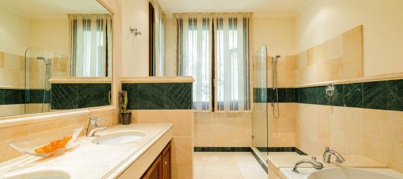 7 bedrooms House in Malaga, Spain No. 151296 26