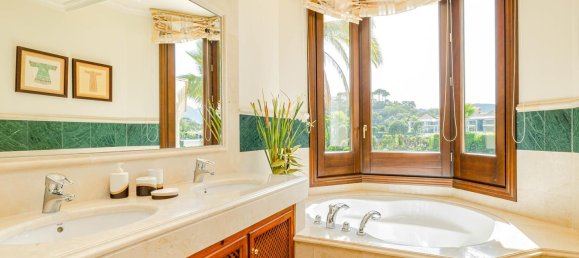 7 bedrooms House in Malaga, Spain No. 151296 14