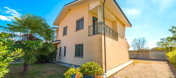 5-Zimmer Haus in Casalgrasso, Italy, Nr. 374400 6