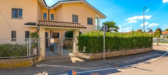 5-Zimmer Haus in Casalgrasso, Italy, Nr. 374400 2