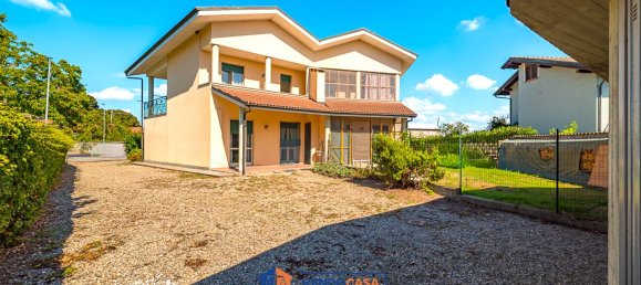 5-Zimmer Haus in Casalgrasso, Italy, Nr. 374400 17