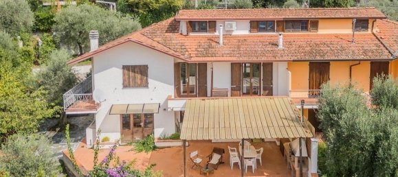 3 bedrooms House in Massarosa, Italy No. 81745 2