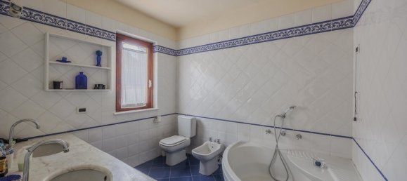 3 bedrooms House in Massarosa, Italy No. 81745 39