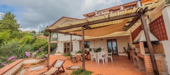 3 bedrooms House in Massarosa, Italy No. 81745 6