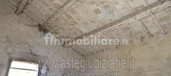 5 rooms House in Lugo, Italy No. 96236 6