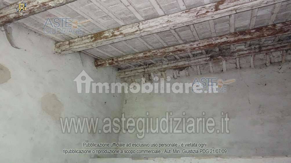 5 rooms House in Lugo, Italy No. 96236