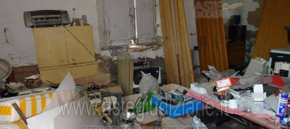 5 rooms House in Lugo, Italy No. 96236 71