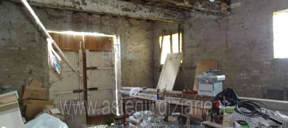 5 rooms House in Lugo, Italy No. 96236 12