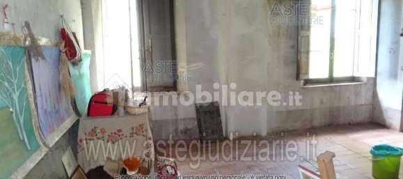 5 rooms House in Lugo, Italy No. 96236 61