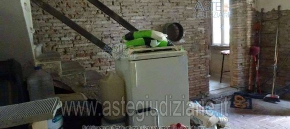 5 rooms House in Lugo, Italy No. 96236 66