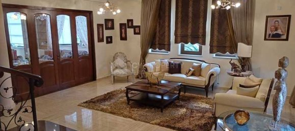 Imóvel comercial T4 em Aradippou, Cyprus N.º 7696 2