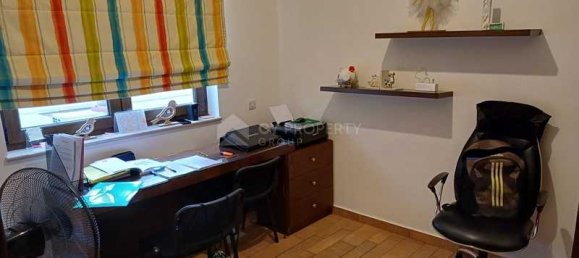 Imóvel comercial T4 em Aradippou, Cyprus N.º 7696 7