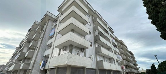 4 rooms Apartment in Molfetta, Italy No. 22204 2