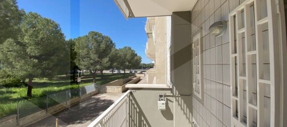 4 rooms Apartment in Molfetta, Italy No. 22204 10