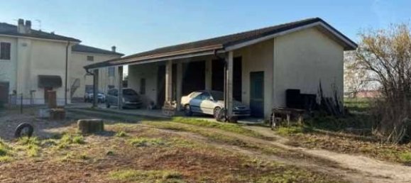 5غرفة منزل في Goito, Italy رقم 264181 2