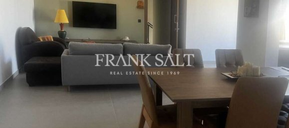 Apartamento de 3 dormitorios en Fgura, Malta No. 11128 14