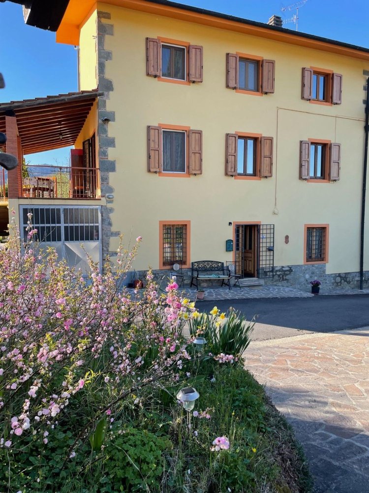 5 rooms House in Montecatini Terme, Italy No. 278541