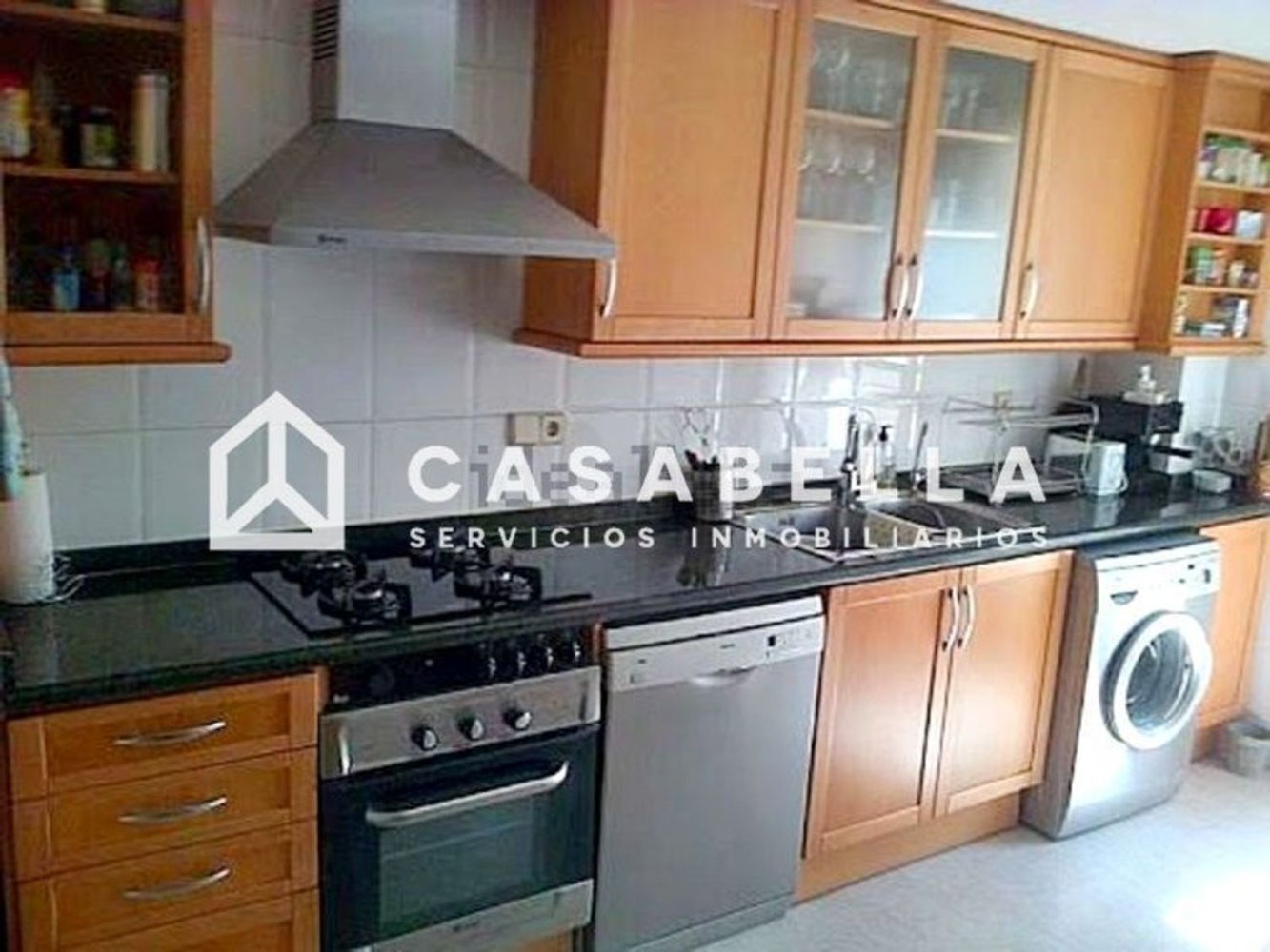 4 bedrooms Apartment in Valencia, Spain No. 20812