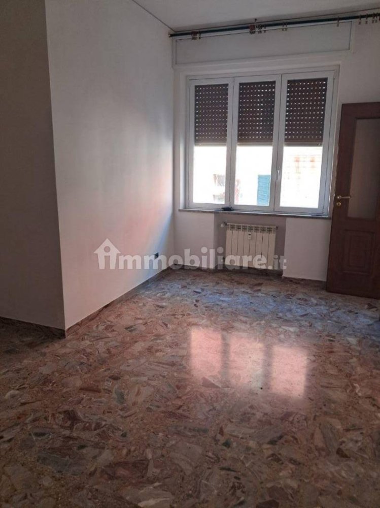 Apartamento T2 em Savona, Italy N.º 283855