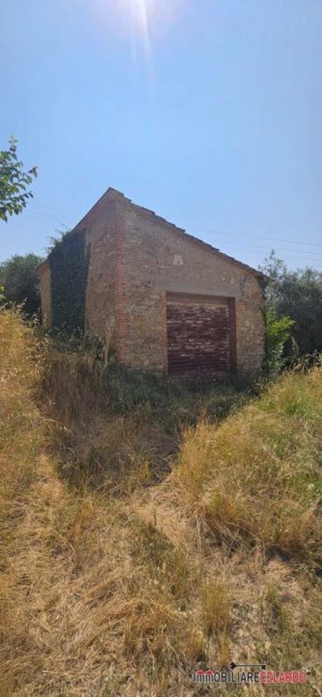 Propiedad comercial en Poggibonsi, Italy 52 m² No. 294482