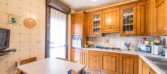 4 bedrooms Apartment in Saluzzo, Italy No. 371531 8