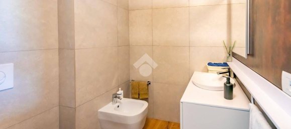 Пентхаус с 3 спальнями в Арезе, Италия № 24859 49