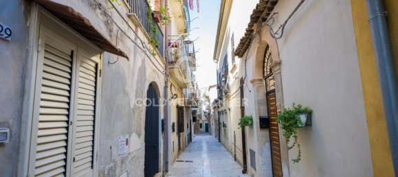 3 bedrooms House in Scicli, Italy No. 83791 23