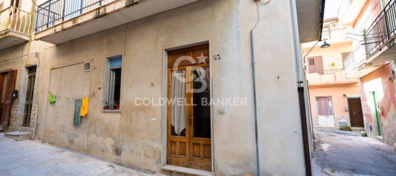 3 bedrooms House in Scicli, Italy No. 83791 2