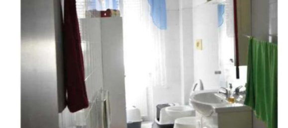 4 rooms Apartment in Piacenza, Italy No. 95630 6