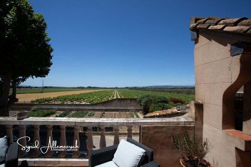 Casa de 6 dormitorios en Narbonne, France No. 297916